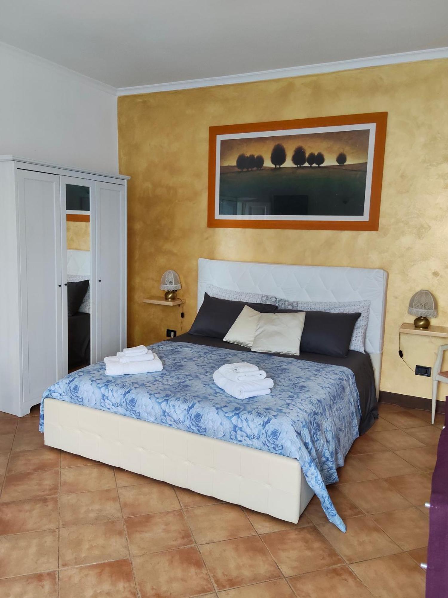 Piramide Gold Apartment Рим Екстериор снимка